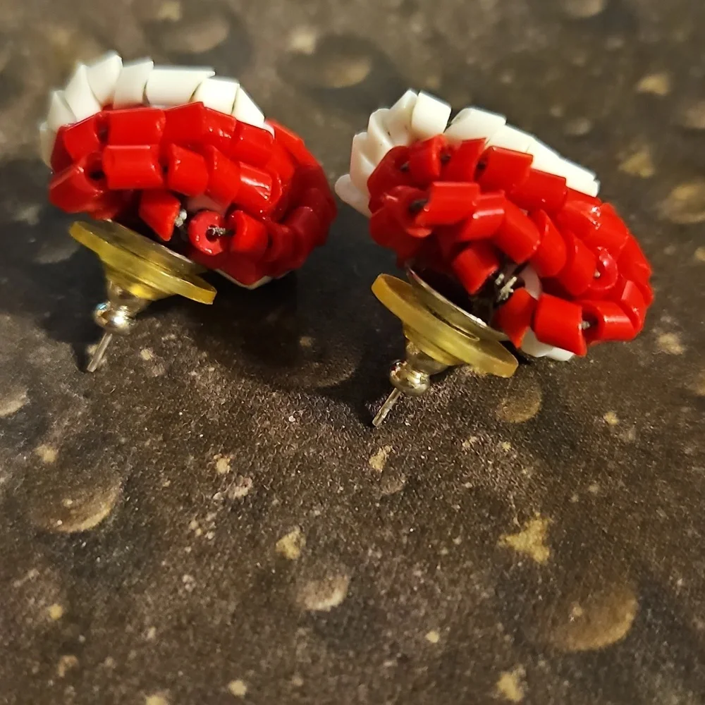 Red and White Beaded Pierced Earrings